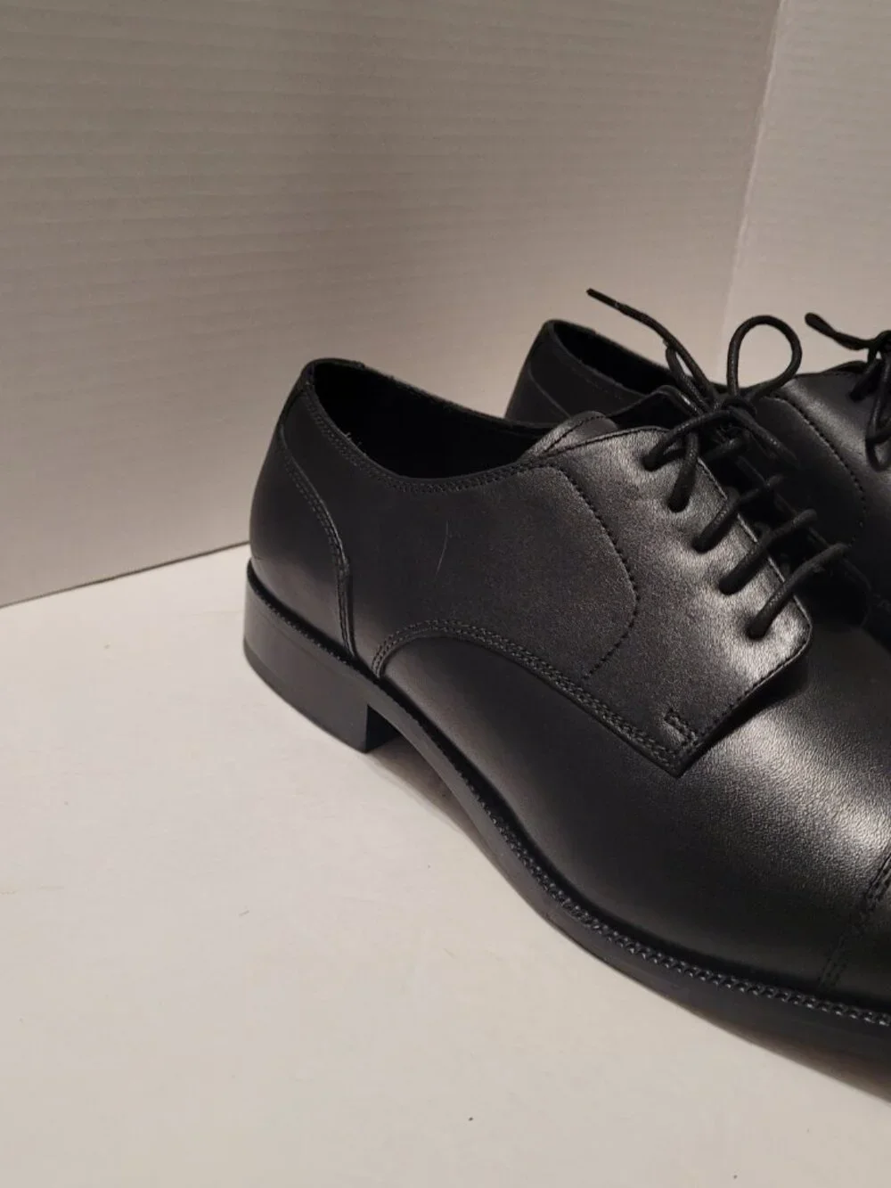 COLE HAAN Men's Dress Shoes Black Leather Lace Up Cap Toe Oxfords Size 10.5M